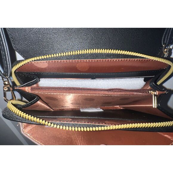 NWT Malibu Skye Olivia Multi-Compartment Wallet Crossbody Bag Vegan Leather - Picture 8 of 12